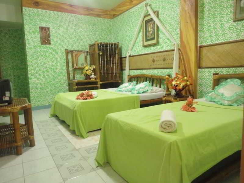 La Isla Bonita And Hotel