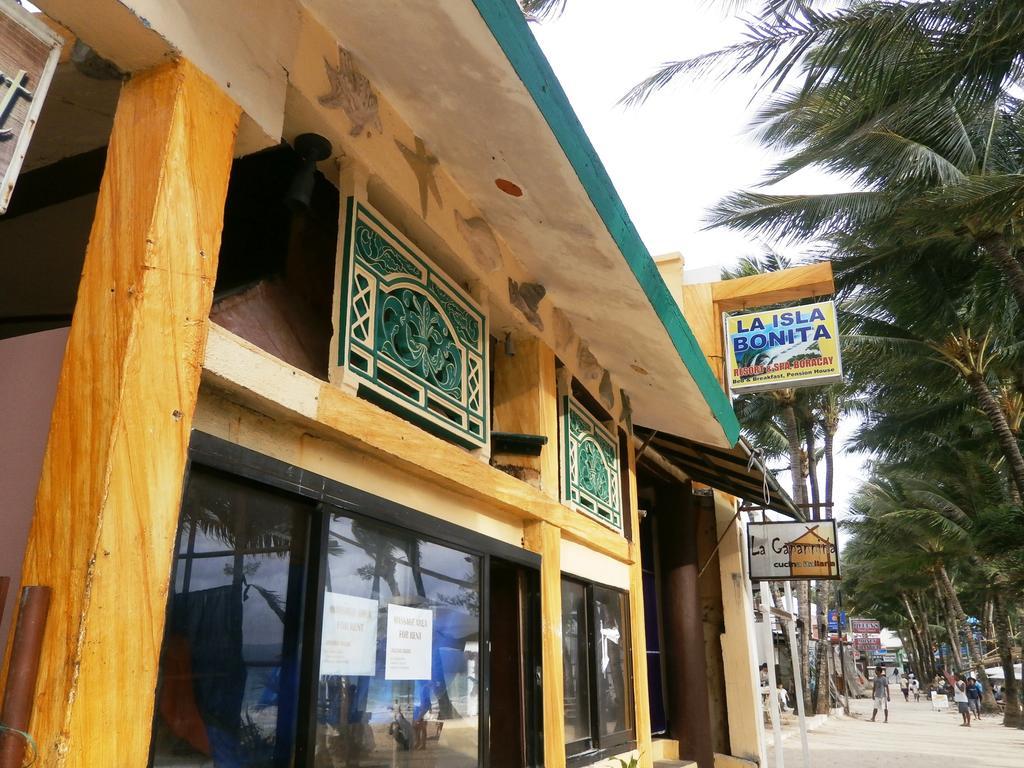 La Isla Bonita And Hotel