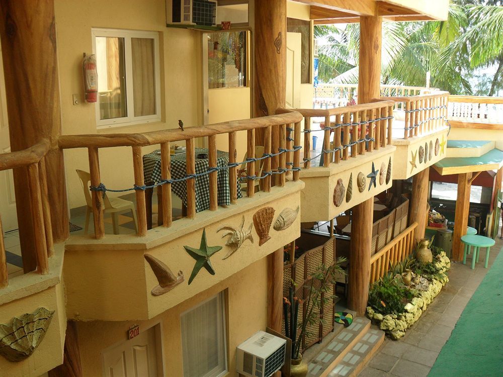 La Isla Bonita And Hotel